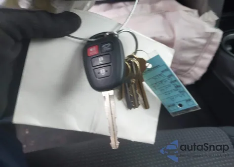 2016 Toyota Rav4 Xle from USA, damaged, VIN 2T3RFREV4GW509397